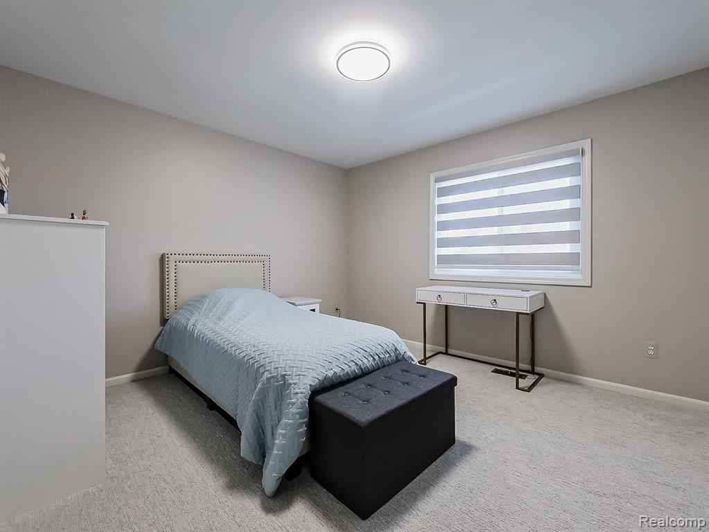 43261 CHARDONNAY Drive, Sterling Heights, MI 48314 — Photo 25
