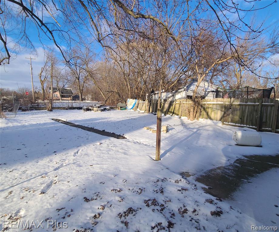 1062 Tremont Avenue, Flint, MI 48505 — Photo 5