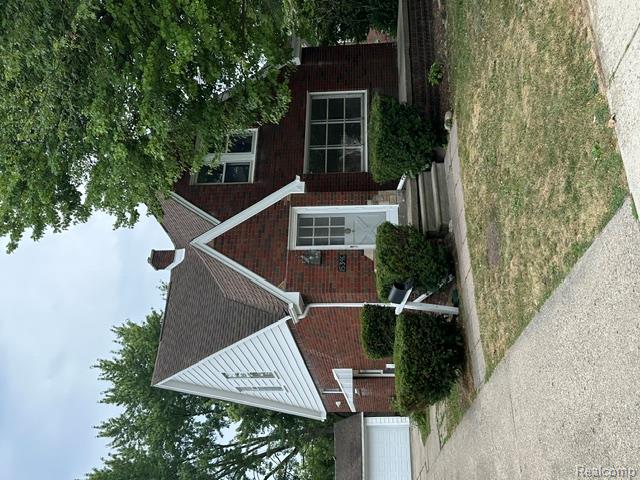 15346 Camden Avenue, Eastpointe, MI 48021