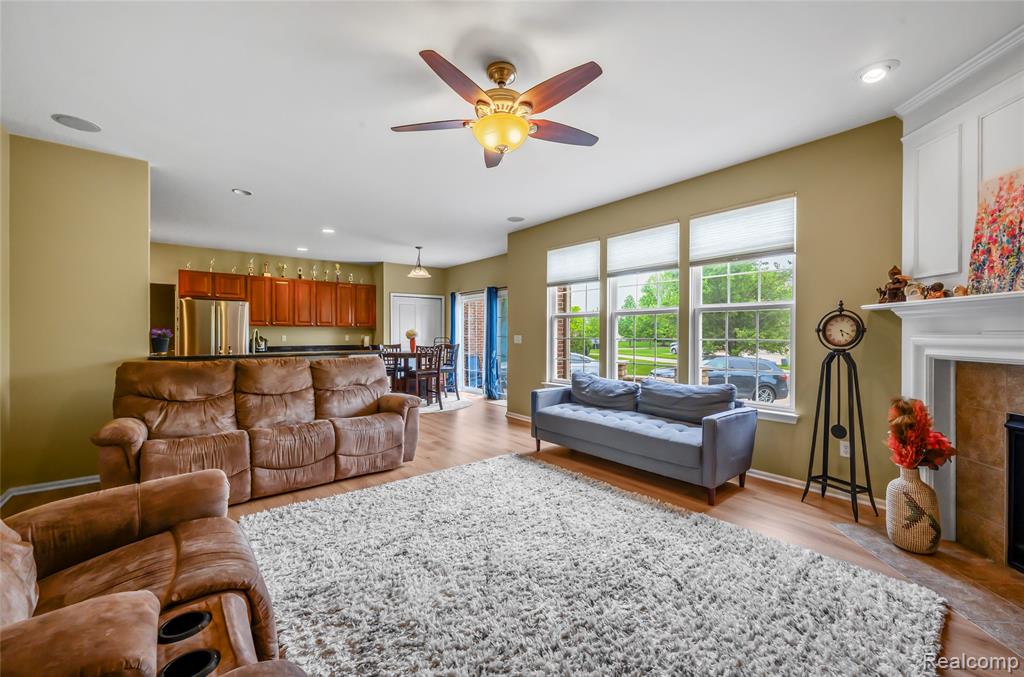 50490 Black Horse Lane, Canton, MI 48188 — Photo 9