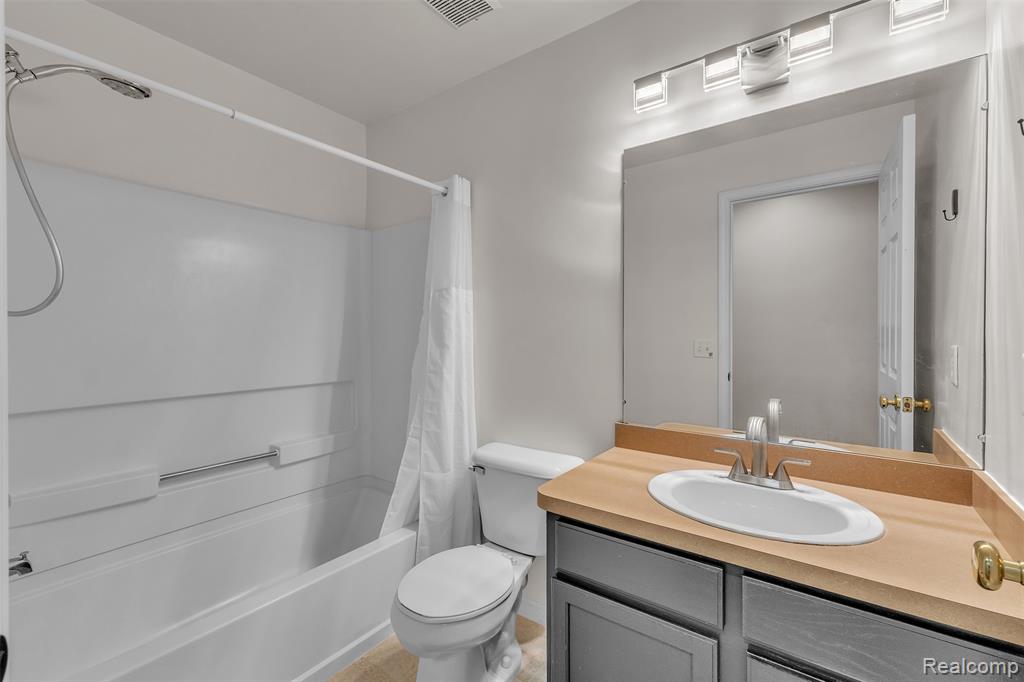 592 Olde English Circle, Howell, MI 48855 — Photo 19