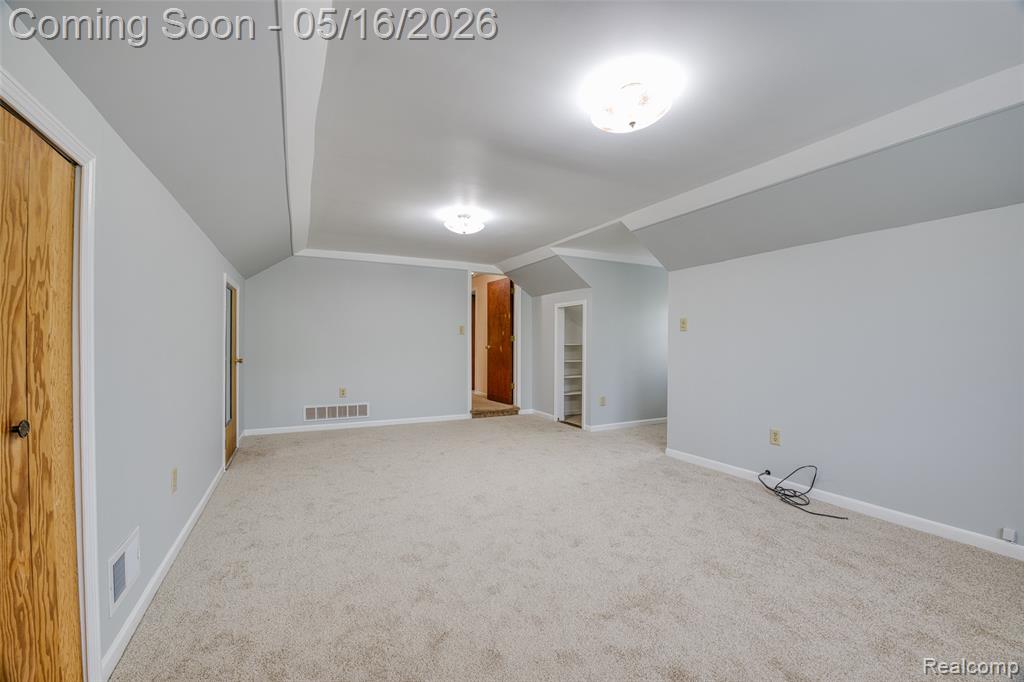 6295 Vernmoor Drive, Troy, MI 48098 — Photo 22