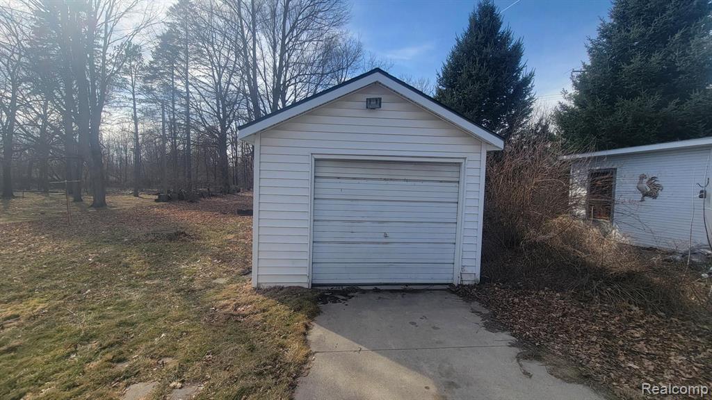 135 HANDLEY Street, Imlay City, MI 48444 — Photo 3