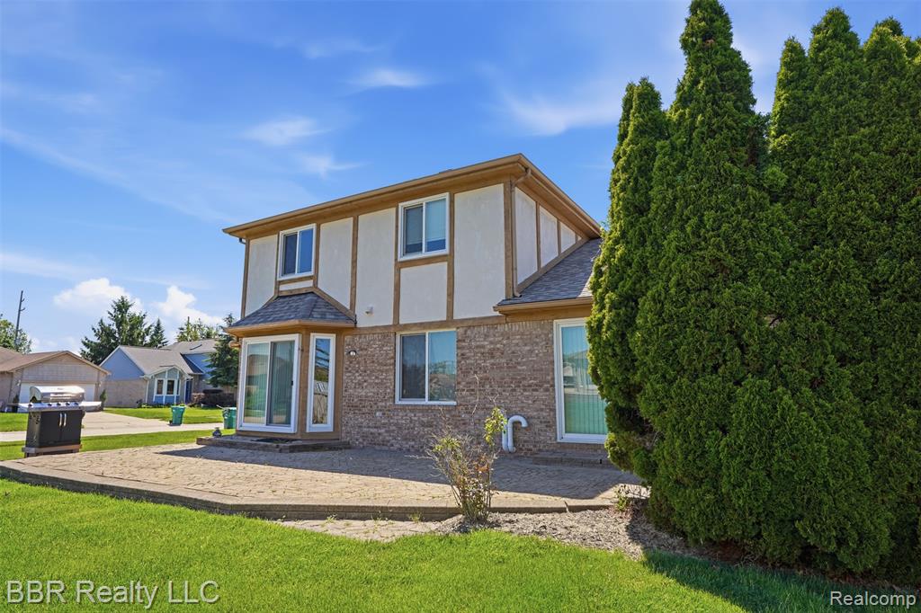 24883 Curtis Drive, Flat Rock, MI 48134 — Photo 41