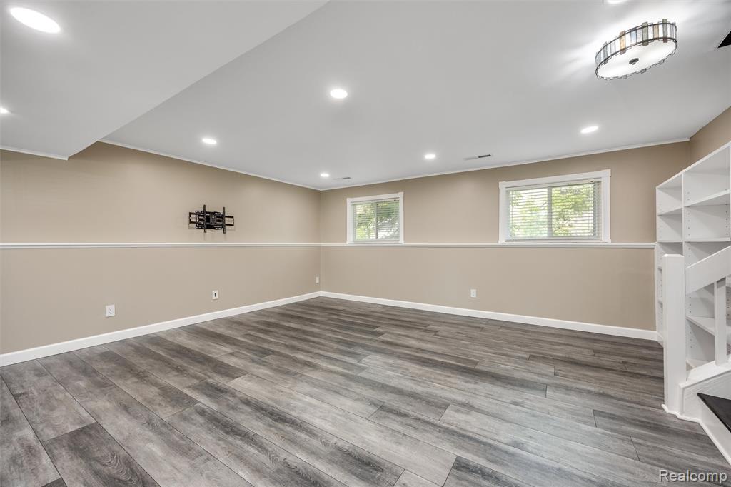 3600 Woodview Avenue, West Bloomfield, MI 48324 — Photo 23