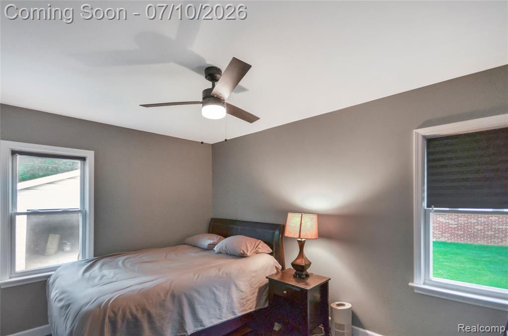 29067 Milton Avenue, Madison Heights, MI 48071 — Photo 14