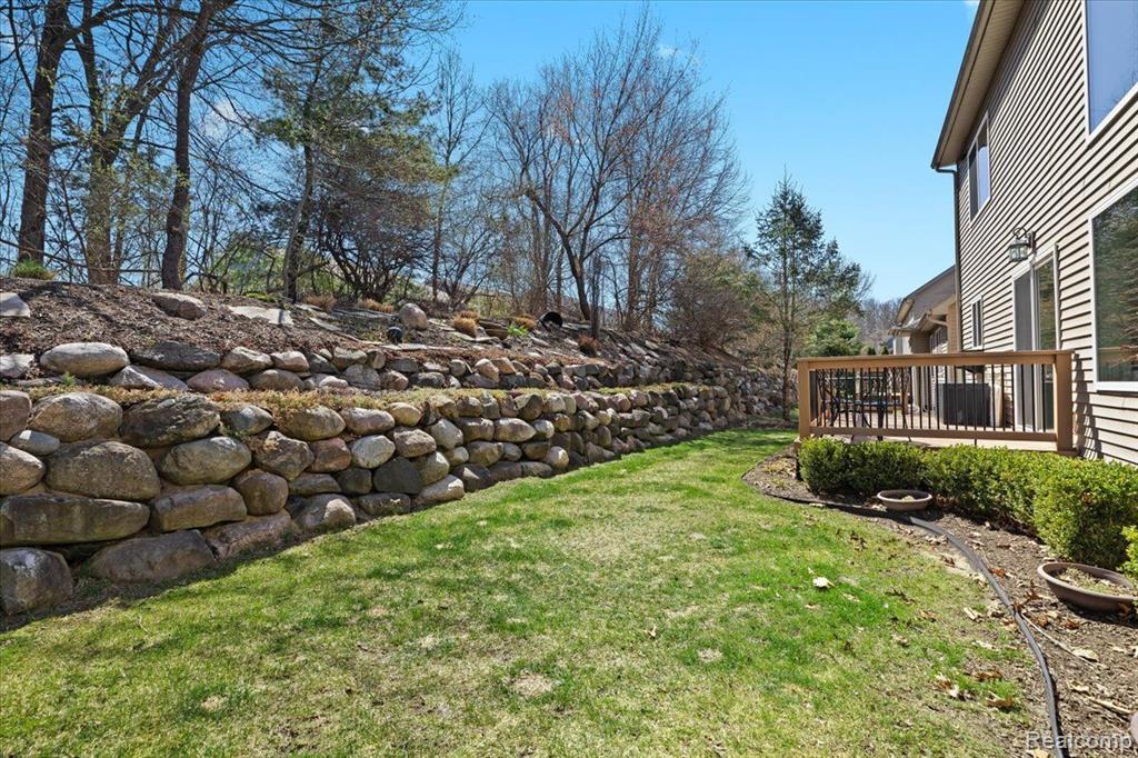 4583 SPRING MOUNTAIN Drive, Brighton, MI 48116 — Photo 30