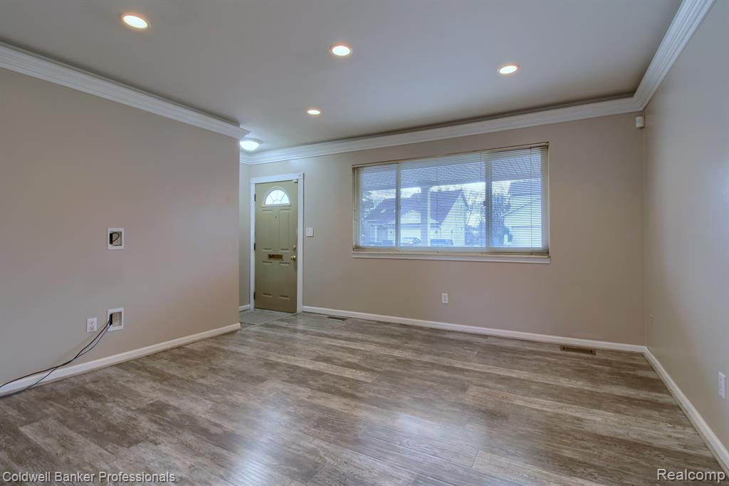 6468 Dillon Street, Garden City, MI — Photo 6