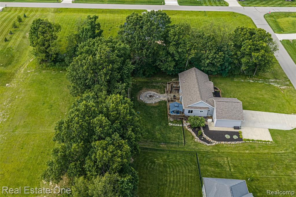 428 Pheasant Ridge Court, Ortonville, MI 48462 — Photo 59