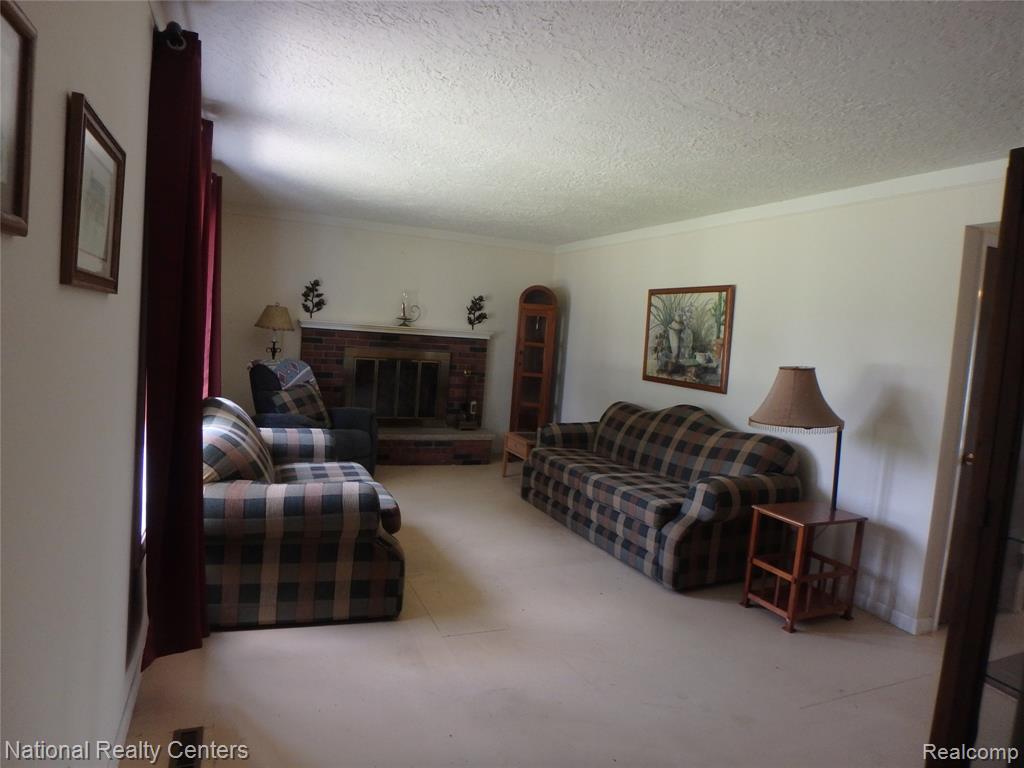 215 Grange Hall Road, Ortonville, MI 48462 — Photo 5