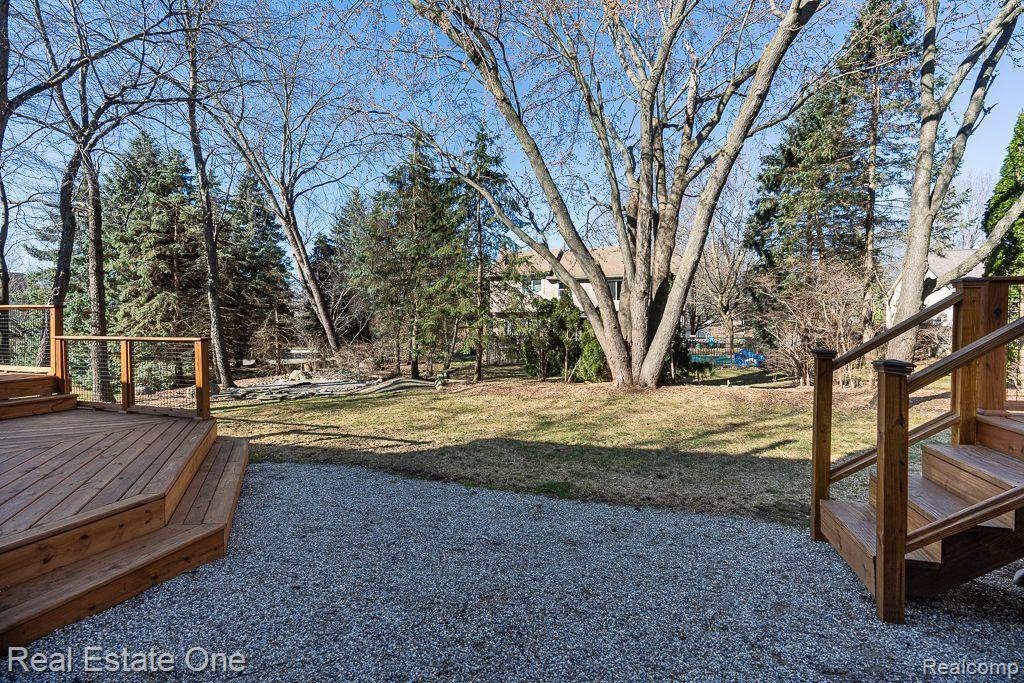5635 Sheffield Drive, Clarkston, MI — Photo 43