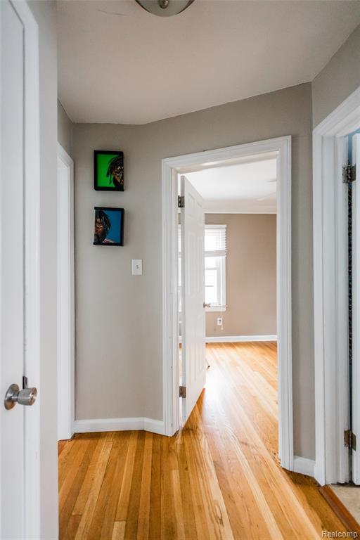 722 S Rembrandt Avenue, Royal Oak, MI 48067 — Photo 8
