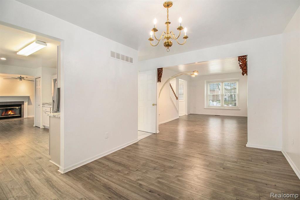 42989 BROOKSTONE Drive, Novi, MI — Photo 4