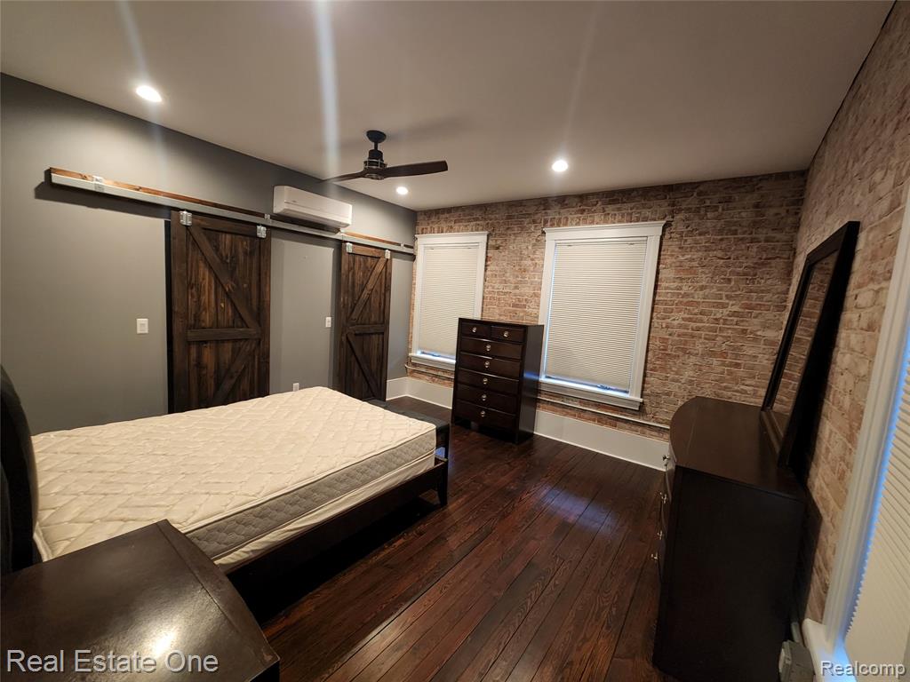 422 Mill Street, Ortonville, MI — Photo 15