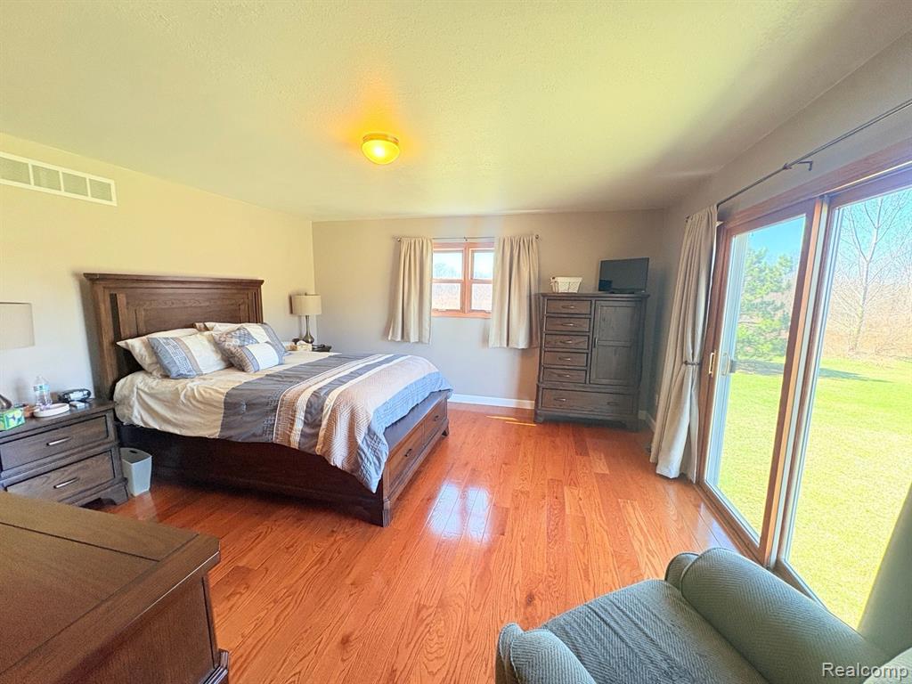7681 Fieldcrest Drive, Almont, MI 48003 — Photo 21