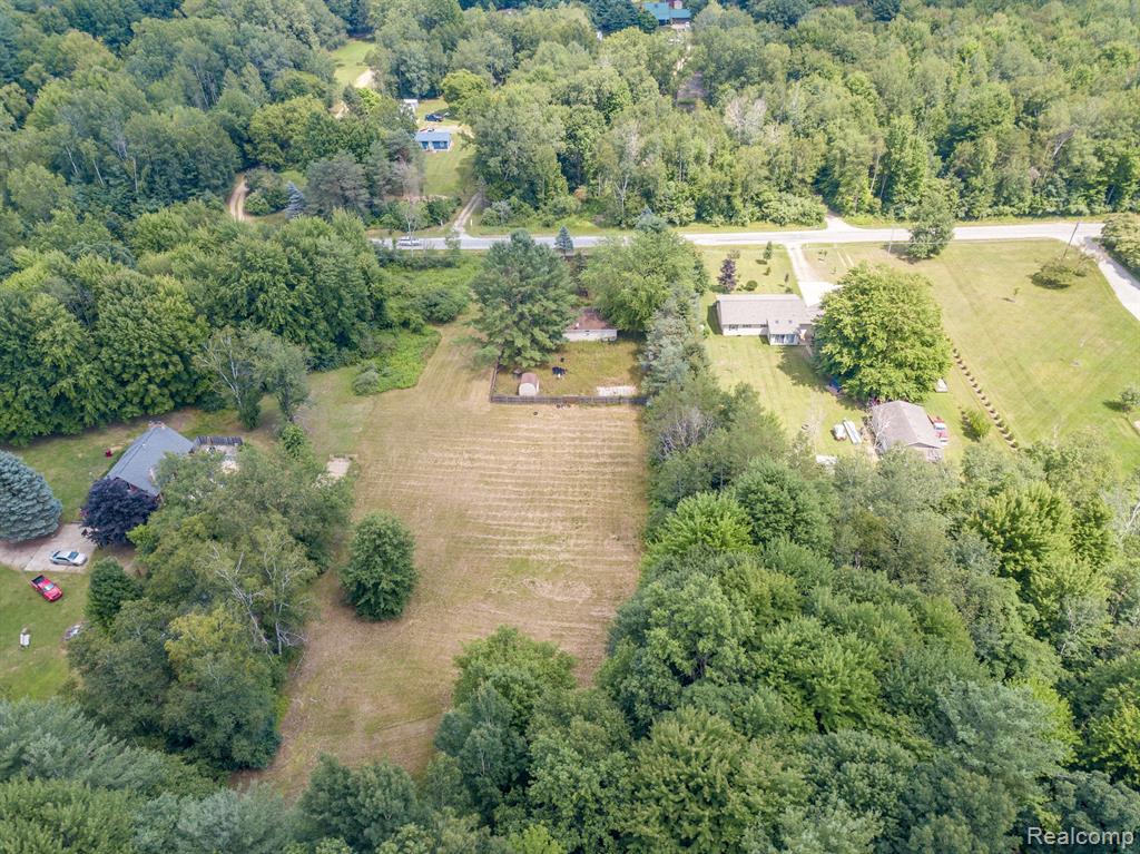 13310 BUECHE Road, Montrose, MI 48457 — Photo 7