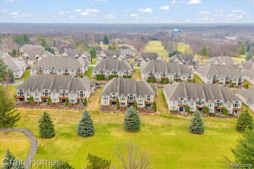 5808 KNOB HILL Circle, Clarkston, MI 48348 — Photo 41
