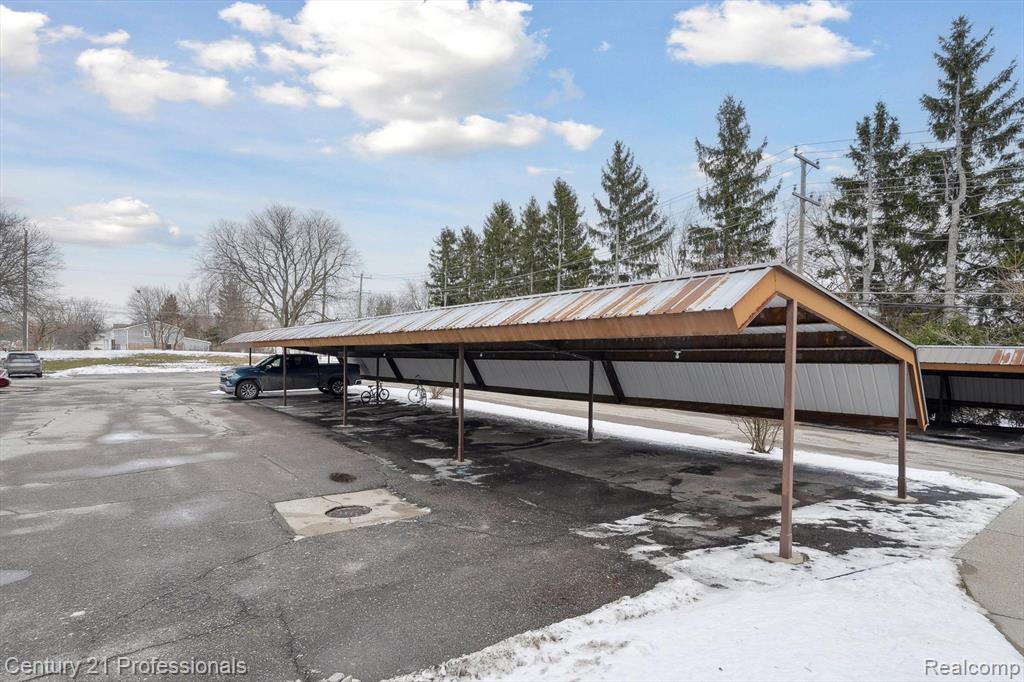 30535 W 14 MILE Road, 20, Farmington Hills, MI 48334 — Photo 24