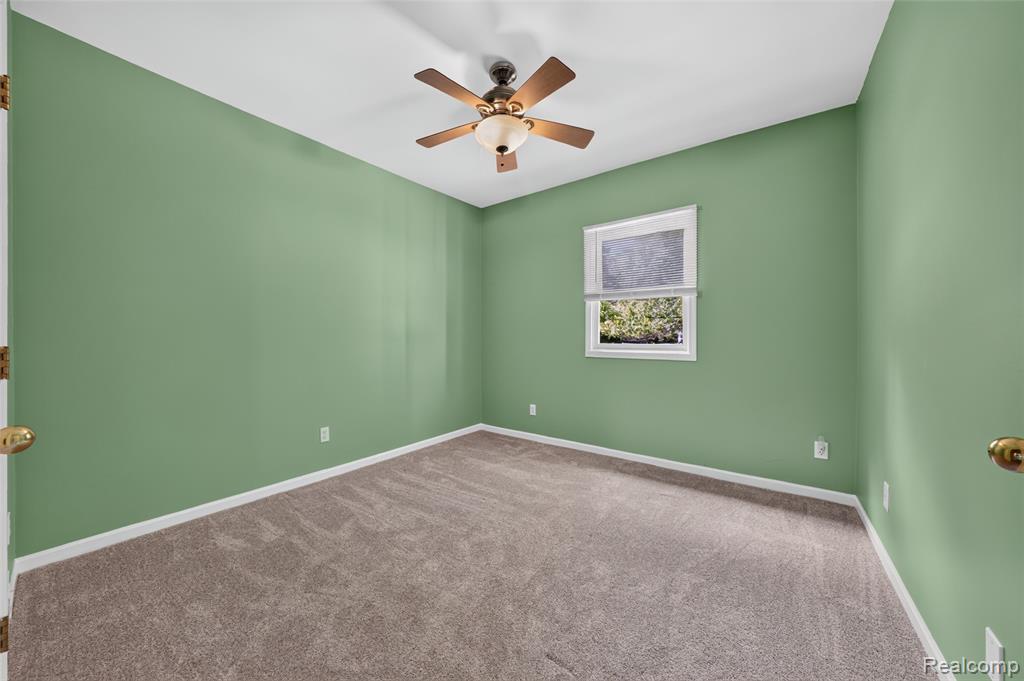 5370 Whipple Lake Road, Clarkston, MI 48348 — Photo 21