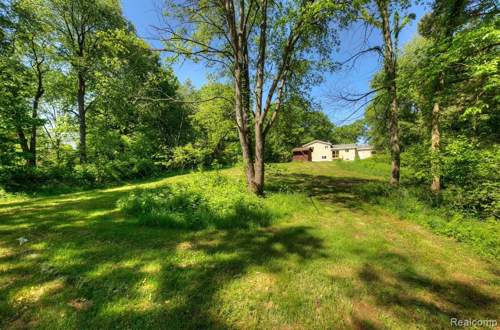 9600 Oakhurst Road, Holly, MI 48442 — Photo 30