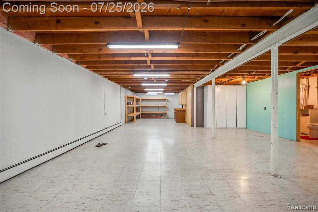 31045 John Hauk Street, Garden City, MI — Photo 15