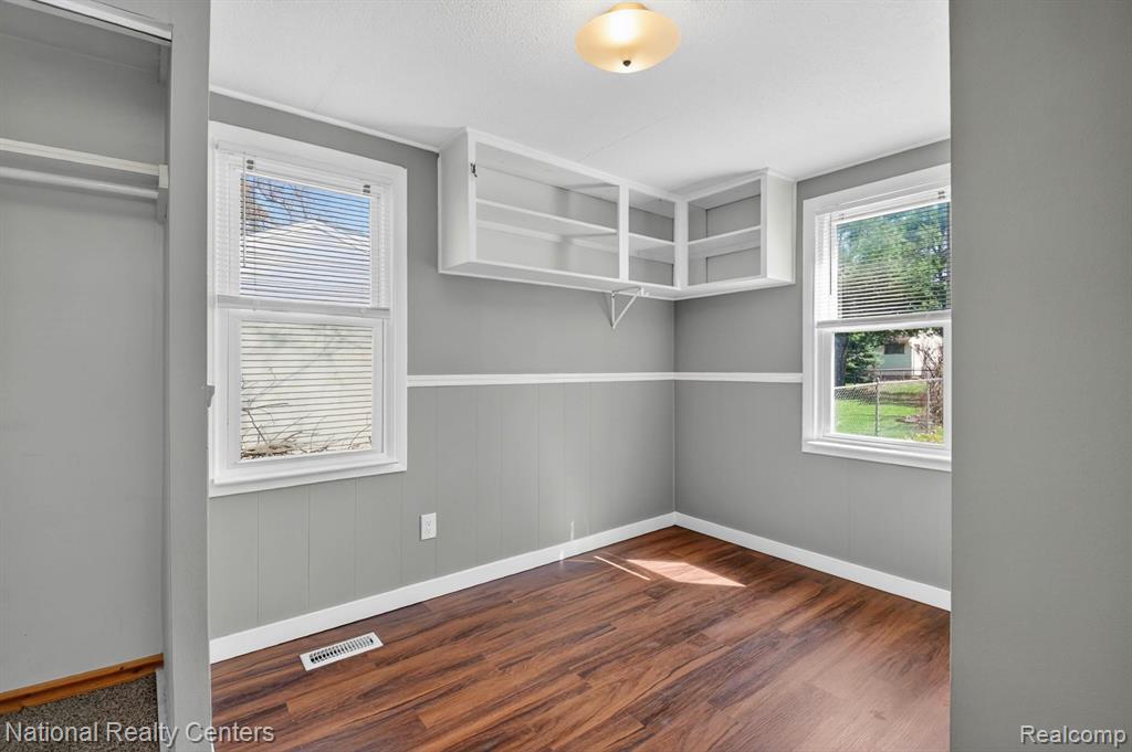 5864 N Harvey Street, Westland, MI — Photo 22