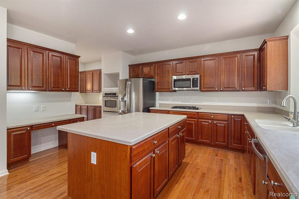 1390 LEGACY Court, Canton, MI 48187 — Photo 13