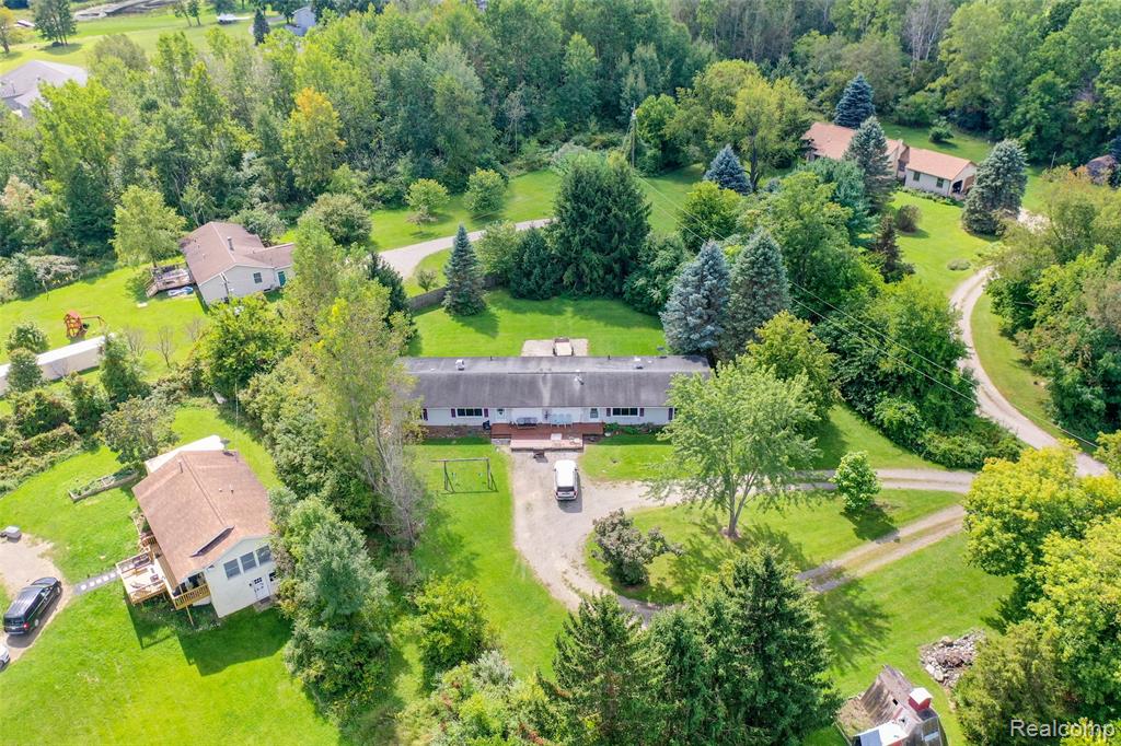 5920 CAMPBELL CORNERS Drive, Howell, MI 48855 — Photo 47