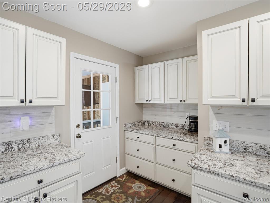 11447 N Latson Road, Linden, MI 48451 — Photo 15