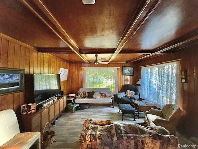512 N CANAL Street, Chesaning, MI 48616 — Photo 3