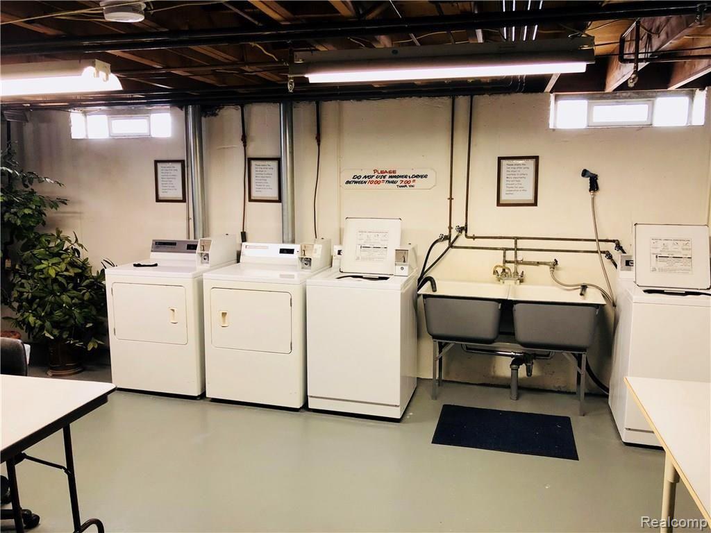 549 ELM Unit 6 Street, Wyandotte, MI 48192 — Photo 3