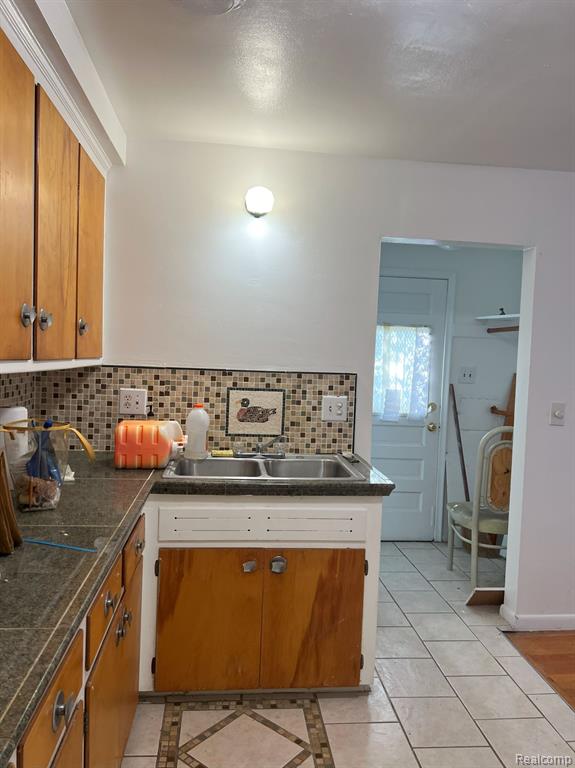 8843 PEMBROKE Avenue, Detroit, MI 48221 — Photo 18