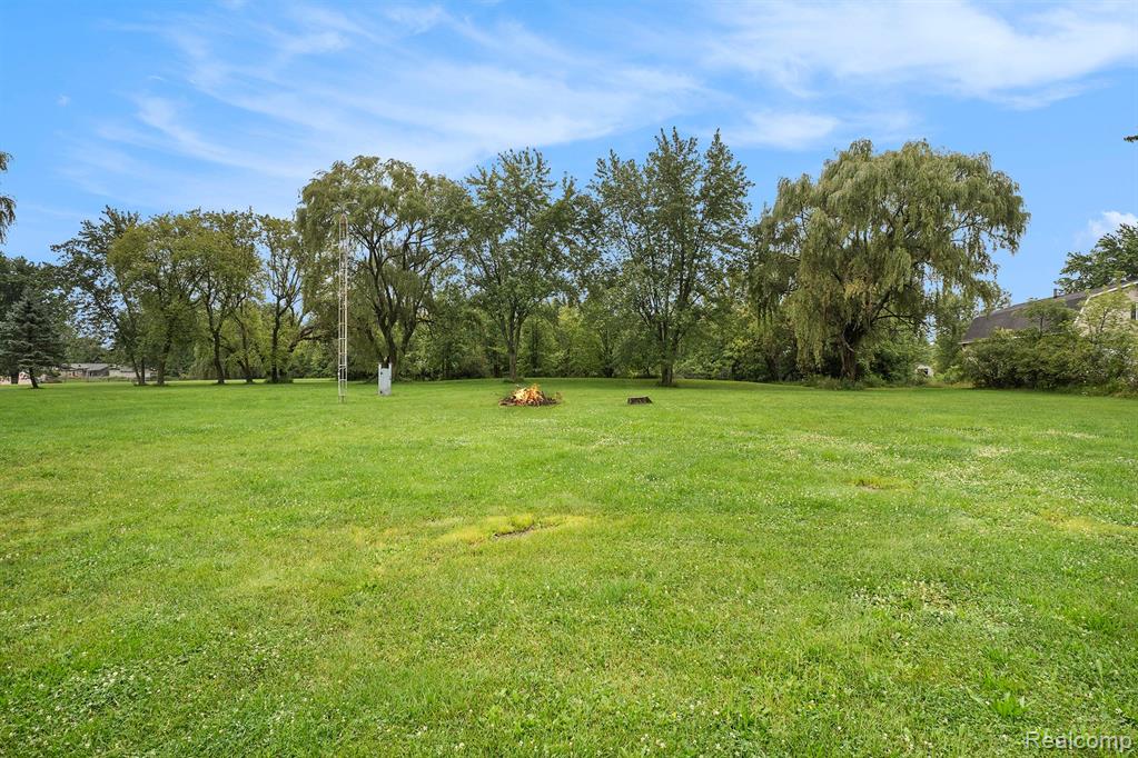 6057 Hill Road, Swartz Creek, MI 48473 — Photo 26