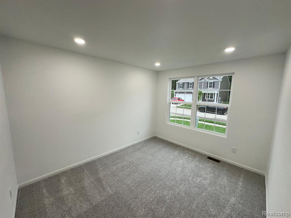 9153 DOGWOOD Lane, Dexter, MI 48130 — Photo 18
