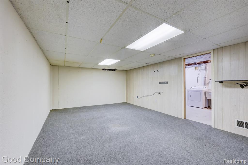 7354 Birkshire, West Bloomfield, MI — Photo 23
