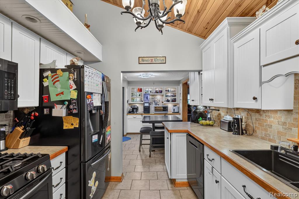 17 E White Lake Dr, Twin Lakes, MI 49457 Drive, Twin Lake, MI 49457 — Photo 14