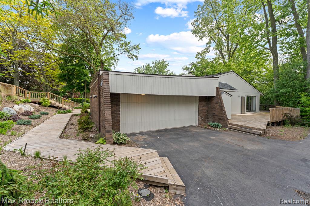 4355 Middleton Drive, Bloomfield Hills, MI 48302 — Photo 28