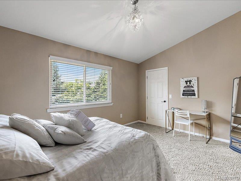 4884 Georgetown Drive, Rochester, MI 48306 — Photo 58