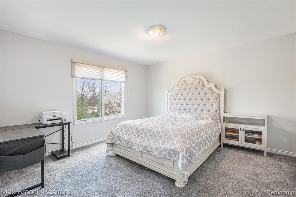 6011 MAPLE FOREST, West Bloomfield, MI — Photo 20