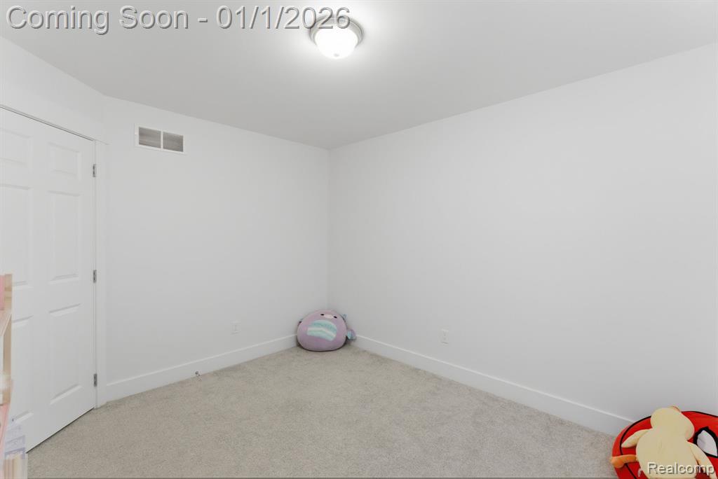 51672 Times Square Drive, Shelby Twp, MI 48315 — Photo 22