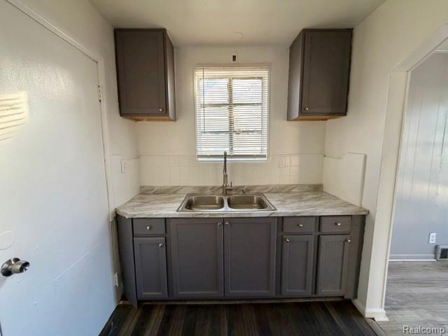 7834 Stahelin Avenue, Detroit, MI 48228 — Photo 11