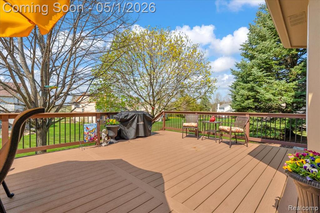 8330 Sherwood Drive, Grand Blanc, MI 48439 — Photo 40