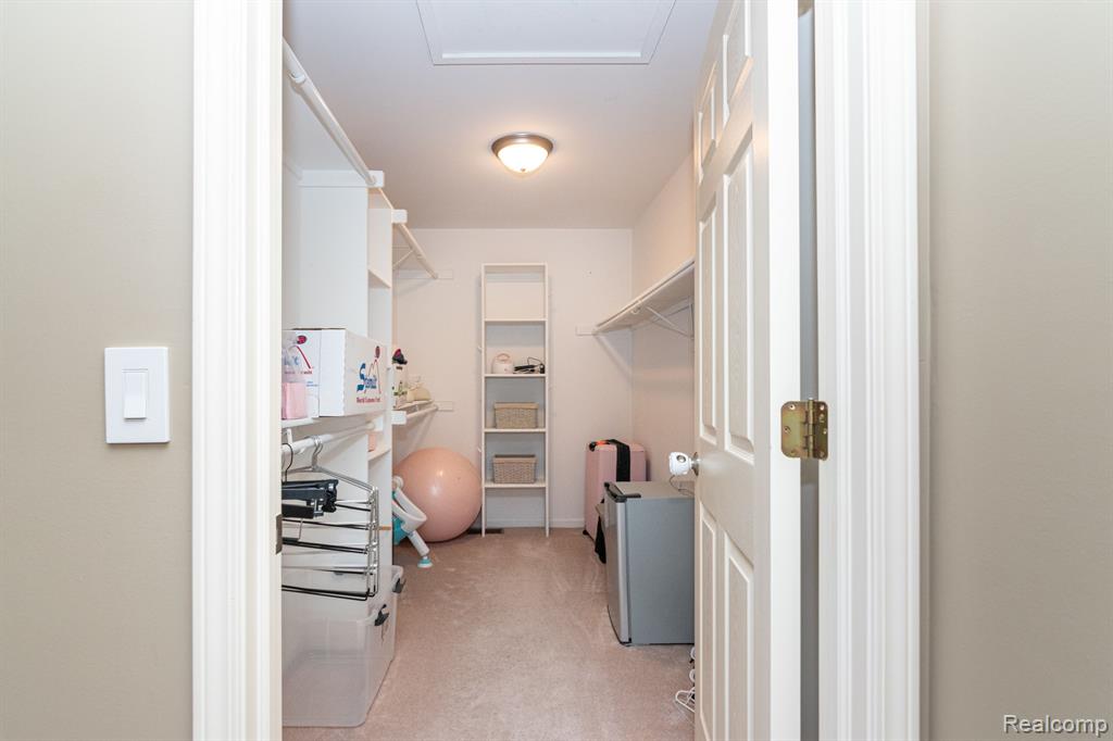 552 CROWN RIDGE Court, White Lake, MI — Photo 45