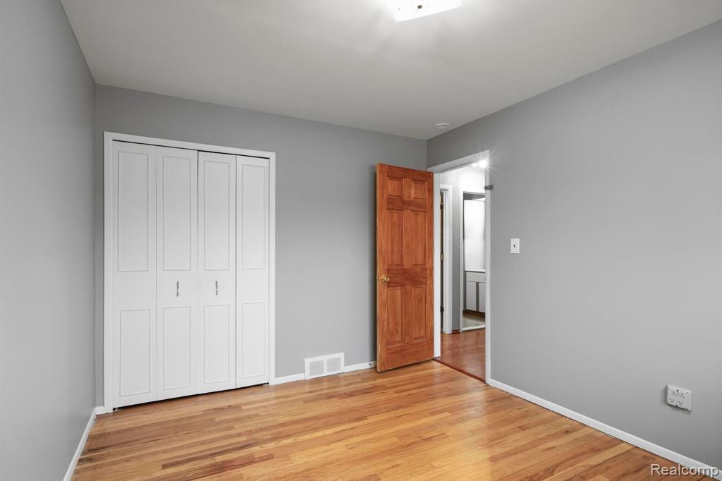 8426 Forrest Drive, Canton, MI 48187 — Photo 23