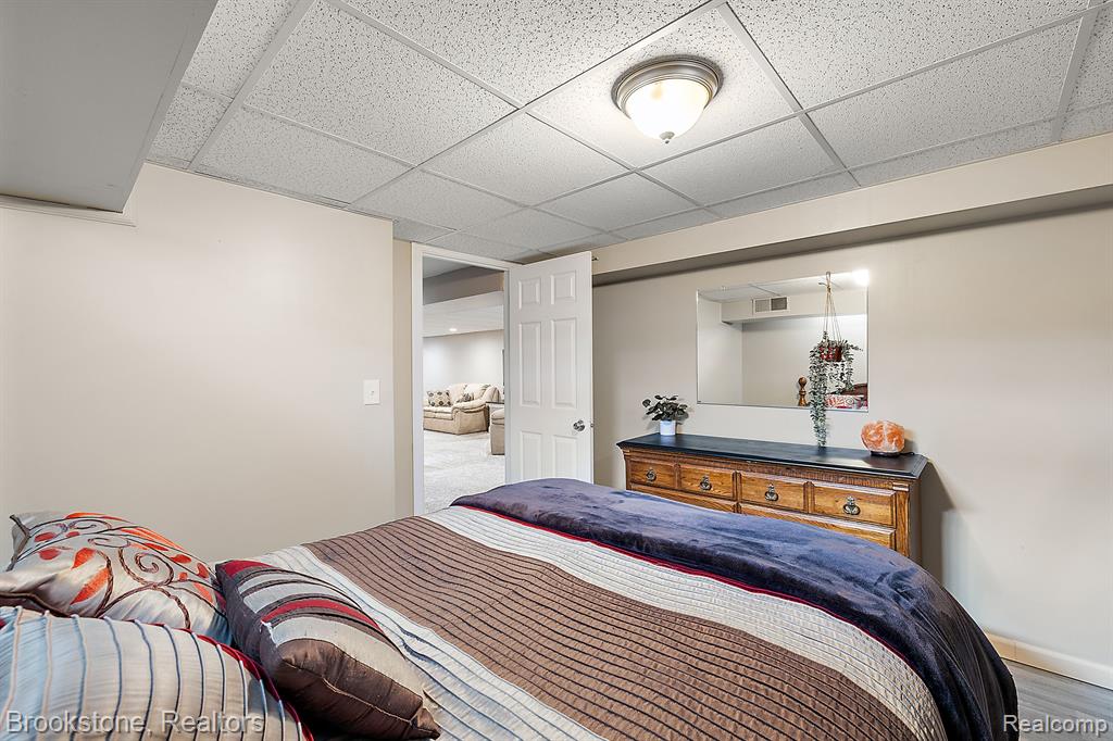 43258 HYDE PARK Drive, Sterling Heights, MI 48313 — Photo 64