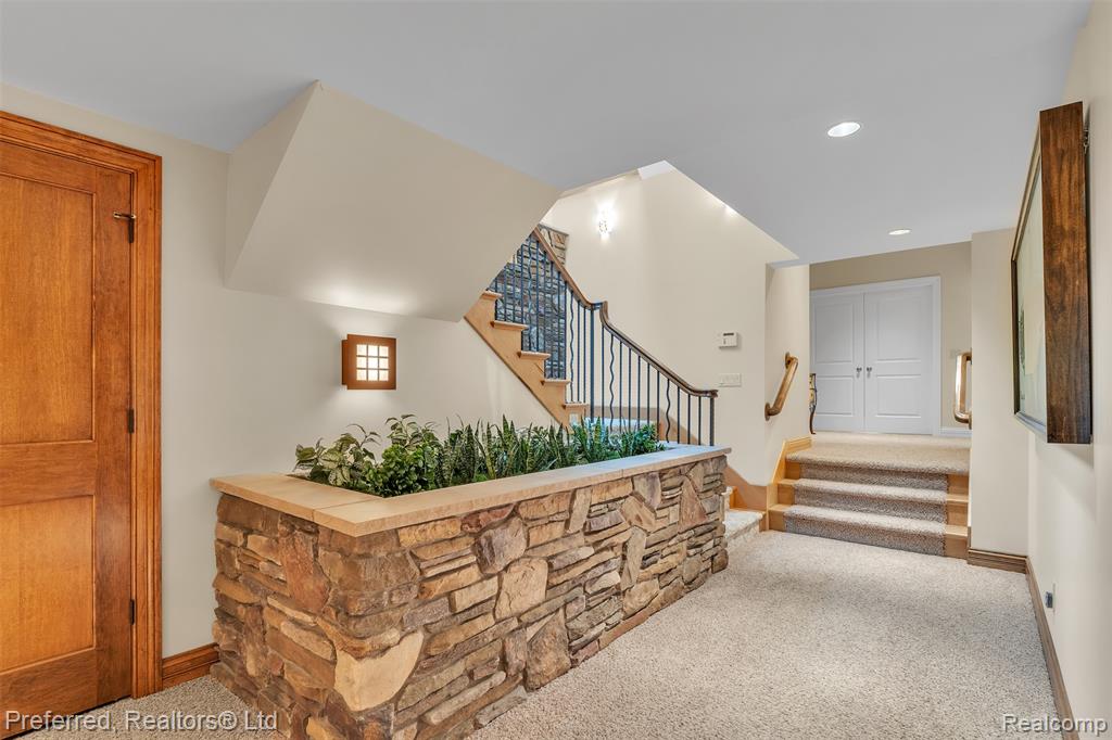 12196 Woodline Drive, Fenton, MI 48430 — Photo 62