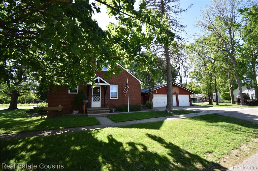 604 MAPLE Street, Howell, MI 48843 — Photo 13