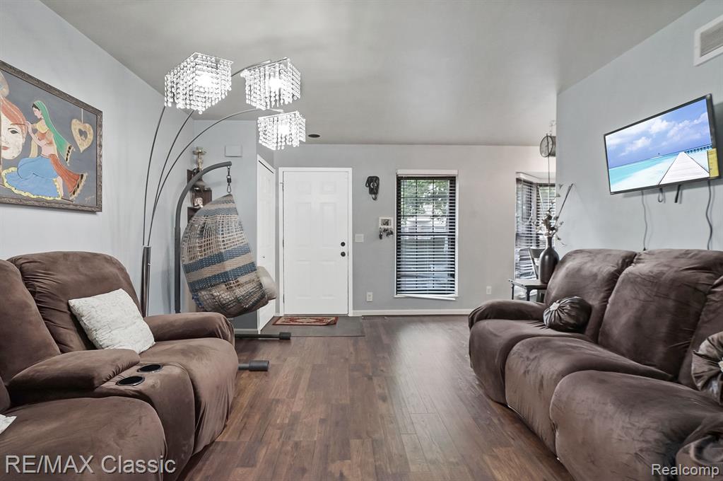 40041 CROSSWINDS, Novi, MI — Photo 14