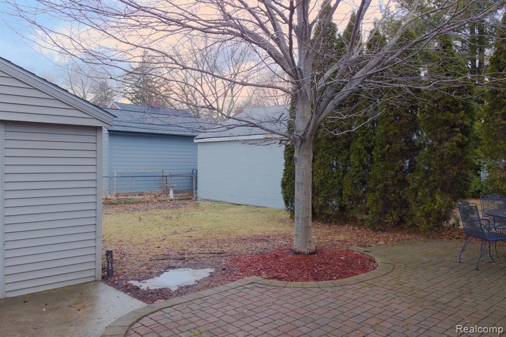 521 N MILITARY Street, Dearborn, MI 48124 — Photo 42