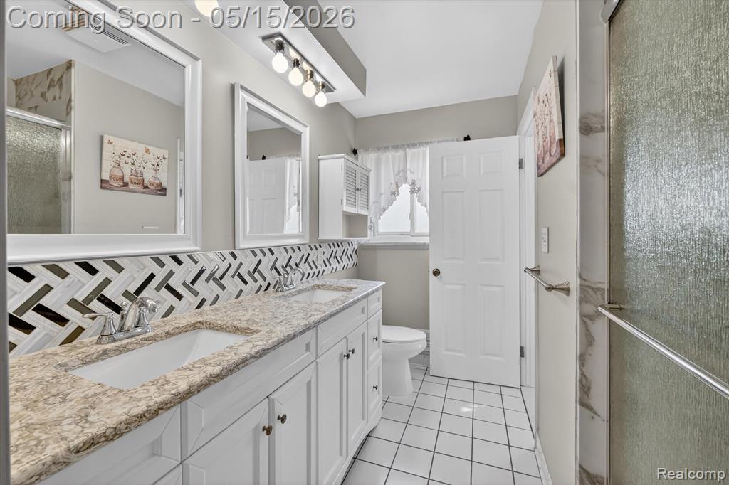 17830 Kuecken Street, Clinton Twp, MI 48038 — Photo 22
